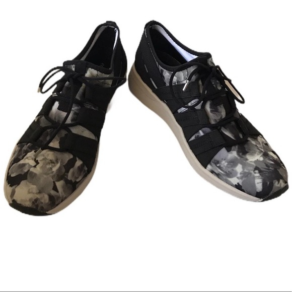 Easy Spirit Shoes - M). Easy Spirit Esilluma Sneaker Grey Black Size 5M